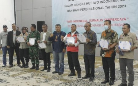 Ketum IWO Indonesia NR.Icang Rahardian SH Hadiri Malam penganugrahan IWO-I AWARD 2023 Di Kota Subang