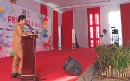 Abdul Azis Hadiri Pengukuhan Pengurus Himapaudi Dan KKKTK Se-Kolaka Timur