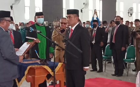 Andi M. Iqbal Tongasa Resmi Jabat Sekda Definitif Kabupaten Kolaka Timur