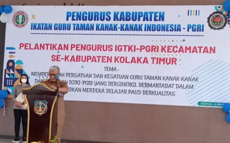 H. Sulwan Aboenawas Lantik Pengurus IGTKI - PGRI Kecamatan Se-Kabupaten Kolaka Timur Masa Bakti 2022-2027