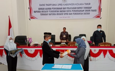 Dua Ranperda Inisiatif Pemda Diserahkan Ke DPRD Kolaka Timur Untuk Dibahas