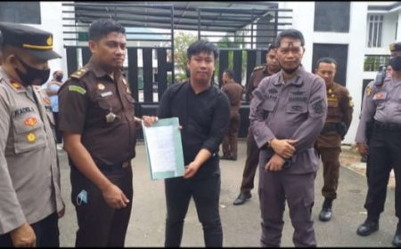 Gelar Aksi Demonstrasi, HMI Cab. Konawe Minta APH Segera Melakukan Penyelidikan Terkait Pembangunan Jembatan Penghubung Di Kecamatan Latoma.