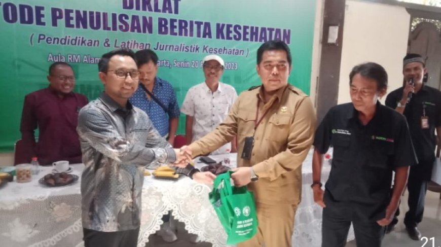 KADIS KOMINFO KARAWANG HADIRI DIKLAT PELATIHAN JURNALIS