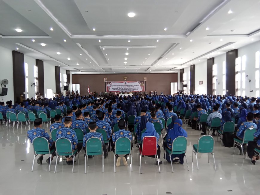 719 Orang Terima SK Pengangkatan, H. Sulwan Aboenawas Ingatkan Jangan Ada Lagi Pengajuan Permohonan Pindah Wilayah