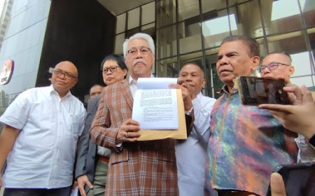 TPDI dan Persatuan Advokat Nusantara Laporkan Dugaan Nepotisme dalam Keputusan MK ke KPK: Jokowi, Anwar Usman, Gibran, dan Kaesang Dituduh Terlibat