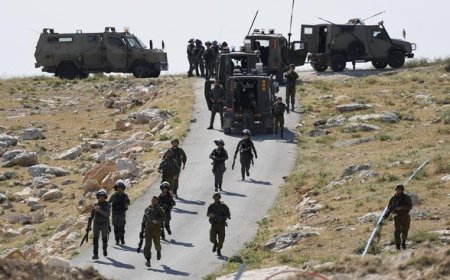 Pasukan Militer Israel Memperketat Blokade Total, Warga Gaza Berebut Bantuan UNRWA
