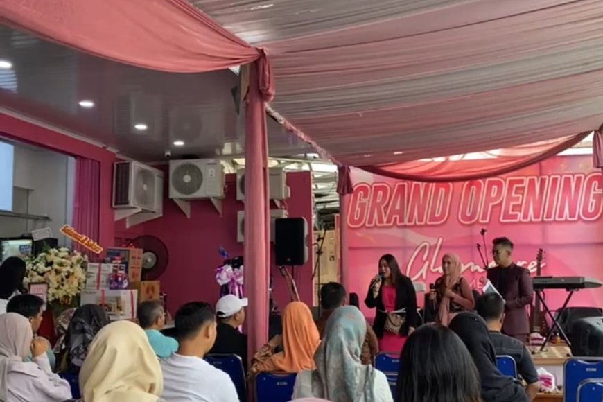 Justmine Beauty Glamoure Cosmetics Pecahkan Bogor