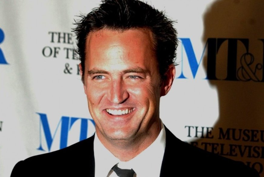 Bintang 'Friends,' Matthew Perry, Meninggal Dunia pada Usia 54 Tahun: Perjalanan Hidup yang Penuh Tantangan