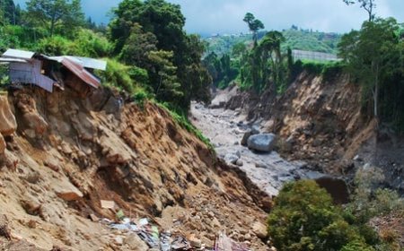 Longsor Mengerikan di Bogor, Rumah Warga Tertimbun, BNPB Beri Peringatan Khusus