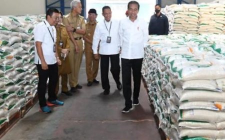 Jokowi Guyur 22 Juta Rakyat Miskin 60 kg Beras Gratis Sampai Juni 2024