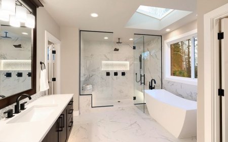 Mengapa Kamar Mandi Hotel Sering Berada Dekat Pintu Masuk: Penjelasan dan Manfaat Teknis