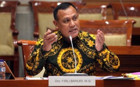 Ketua KPK Firli Bahuri Tetap Teguh di Hadapan Tuduhan Pemerasan: "Ini Serangan Balik Koruptor"