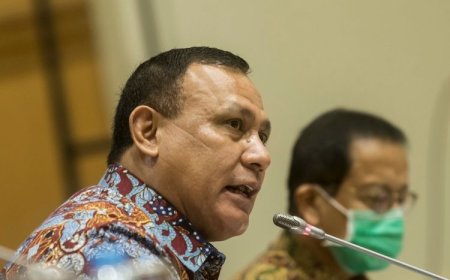 Firli Bahuri Tidak Mundur Meskipun Tersandung Kasus Pemerasan