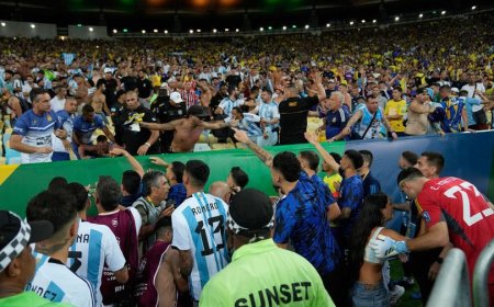 Kerusuhan Suporter Gagalkan Laga Brasil vs Argentina, Messi Cs Tinggalkan Lapangan dalam Protes