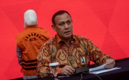 Ketua KPK Firli Bahuri Resmi Tersangka, Bukti Penukaran Valas dan Pertemuan dengan SYL Jadi Sorotan