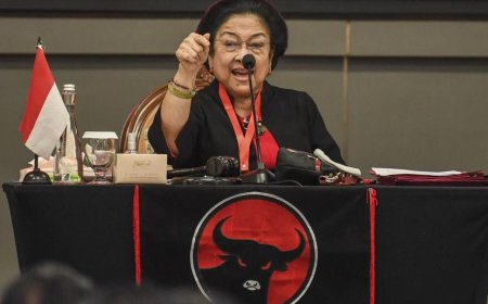 Megawati Soroti Sikap Pemerintah: "Mengapa Sekarang Kalian Bertindak Seperti Orde Baru?"