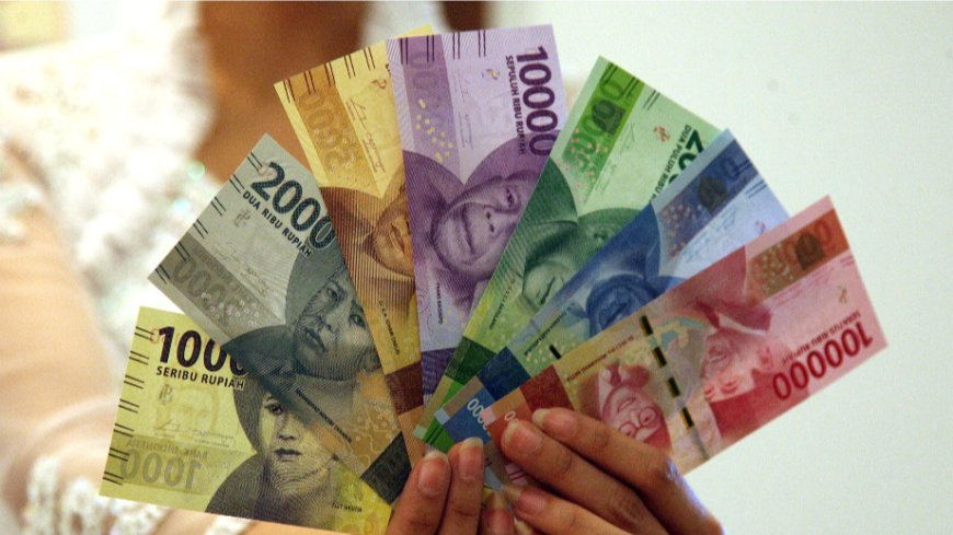 Rupiah Menguat ke Rp15.420 per Dolar AS di Awal Pekan, Didukung Oleh Sentimen Positif