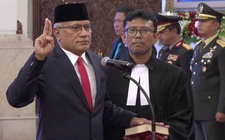 Presiden Jokowi Resmi Lantik Marthinus Hukom sebagai Kepala BNN, Menggantikan Petrus Golose