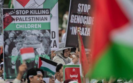 Demonstrasi di Depan Kedubes, Massa Kutuk Veto AS soal Gencatan di Gaza