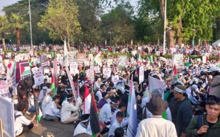 Demo di Depan Kedubes, Massa Kutuk Veto Amerika Serikat soal Gencatan di Gaza