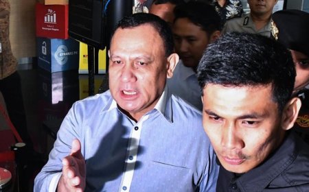 Polisi Ancam Penangkapan, Firli Bahuri Absen Lagi pada Pemeriksaan Kedua Terkait Kasus Pemerasan