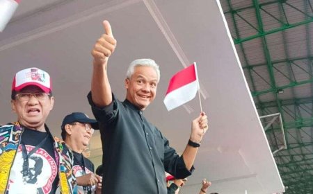 Ganjar Pranowo Meluncurkan Program Ambisius '1 Keluarga Miskin 1 Sarjana' di Sukoharjo: Transformasi Pendidikan Menuju Indonesia Emas 2045