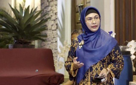 Siti Nur Azizah Mundur dari Jabatan Warek IV Unesa: Alasan Pribadi dan Dukungan Politik yang Meninggalkan Jejak