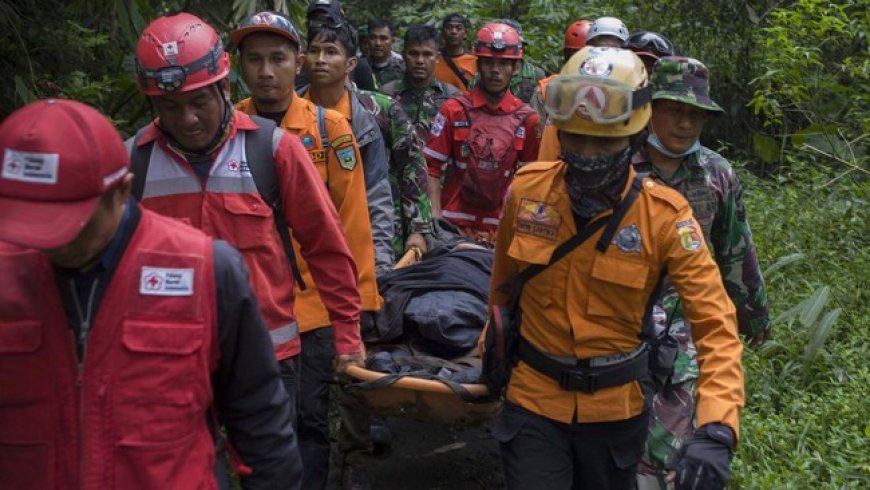 Tragedi Gunung Marapi: Evakuasi dan Identifikasi Korban Tewas, Jalur Pendakian Ditutup