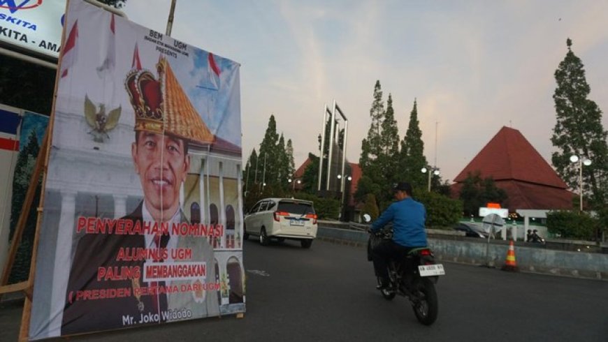 Kontroversi Baliho 'Alumnus Paling Membanggakan' Yang Muncul Di UGM