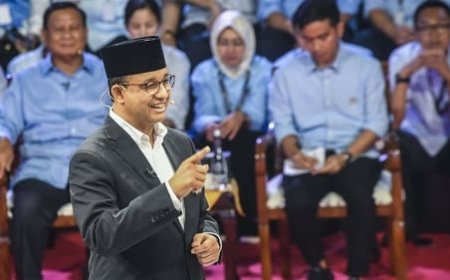 Anies Baswedan Menyikapi Isu Kisruh Internal Timnas AMIN