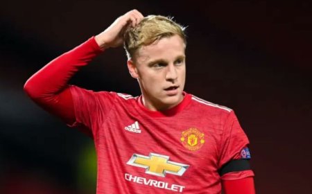 Donny van de Beek Resmi Dipinjamkan ke Eintracht Frankfurt oleh Manchester United