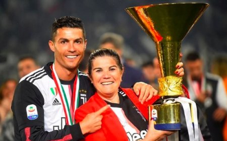 Cristiano Ronaldo Berikan Kado Kilat untuk Ibu Tercinta: Porsche Mewah dan Jam Rolex di Pesta Ulang Tahun