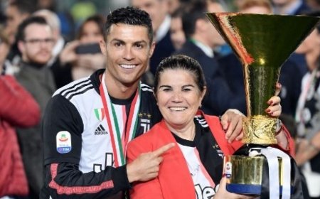 Cristiano Ronaldo Meriahkan Ulang Tahun Ibunya dengan Kado Spesial