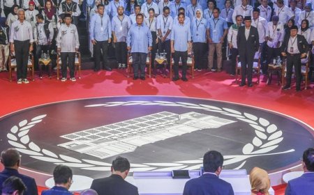 Jadwal dan Tema Debat Ketiga Pilpres 2024 Telah Ditentukan oleh KPU: Istora Senayan Menjadi Saksi Pertarungan Enam Isu Utama