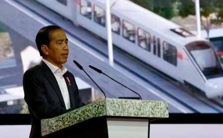 Jokowi Ungkap Pemicu Kemacetan: Pembelian Kendaraan Pribadi, Pemerintah Dorong Transportasi Massal