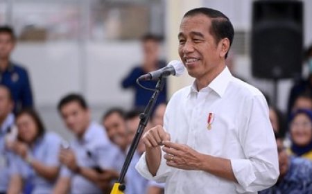 Jokowi Respon Komentar Anies dan Usulkan Evaluasi Format Debat Pilpres 2024: Untuk Semua Pihak