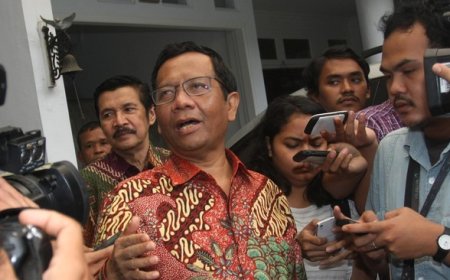 Menko Polhukam Mahfud MD Terima Kunjungan Koalisi Sipil: Bahas Pilpres 2024 dan Usulan Pemakzulan Jokowi