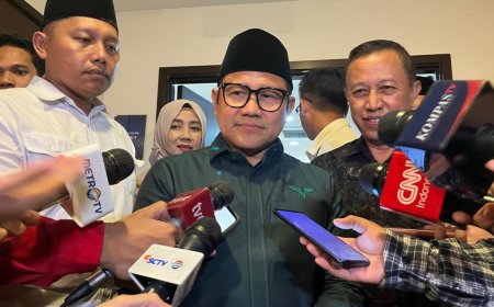 Cak Imin Sinyal 'Kebangetan' Khofifah: Keraguan 'Ke-NU-an' Gubernur Jawa Timur Terkait Dukungan untuk Prabowo-Gibran