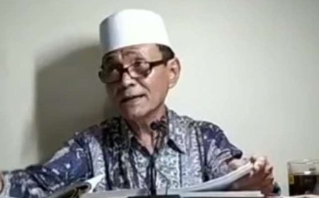 Berduka, Ulama Kharismatik Indramayu Tutup Usia - Profil dan Jejak Pengabdian Buya Syakur Yasin