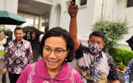 Sri Mulyani Tetap Fokus Meski Isu Mundur dari Kabinet Mencuat: "Saya Bekerja, Oke Makasih"
