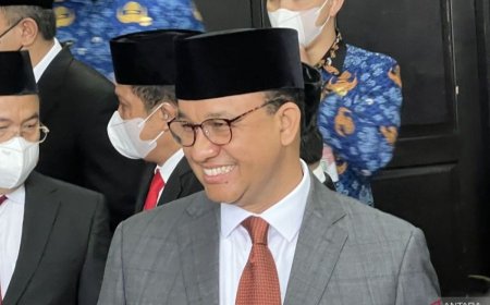 Anies Meminta Ahli Hukum Tanggapi Pernyataan Jokowi Mengenai Presiden Ikut Kampanye