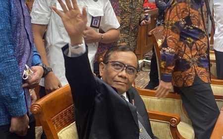Mahfud MD Resmi Mundur dari Kabinet: Surat Pengunduran Diri Diserahkan ke Presiden Jokowi Besok