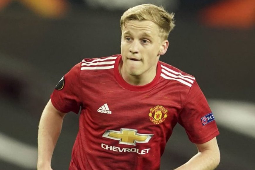 Donny van de Beek Dipinjamkan ke Eintracht Frankfurt oleh Manchester United