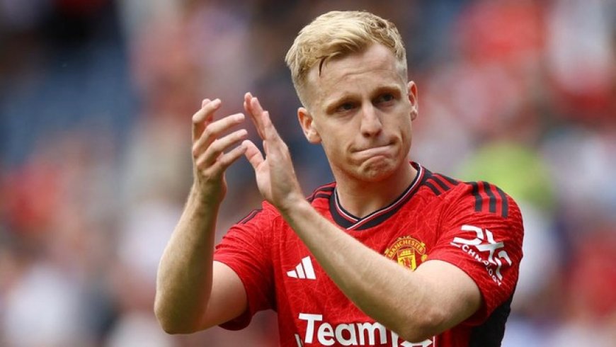 Manchester United Resmi Pinjamkan Donny van de Beek ke Eintracht Frankfurt