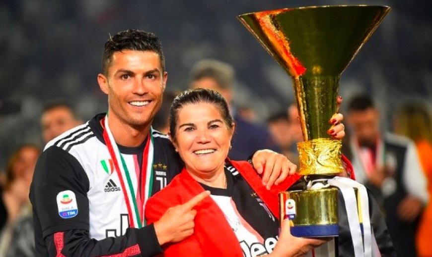 Cristiano Ronaldo Berikan Kado Kilat untuk Ibu Tercinta: Porsche Mewah dan Jam Rolex di Pesta Ulang Tahun