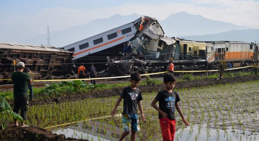 Tragedi Kecelakaan Kereta Api: Tiga Tewas, 28 Luka, dan Perjalanan KA Terhenti di Cicalengka