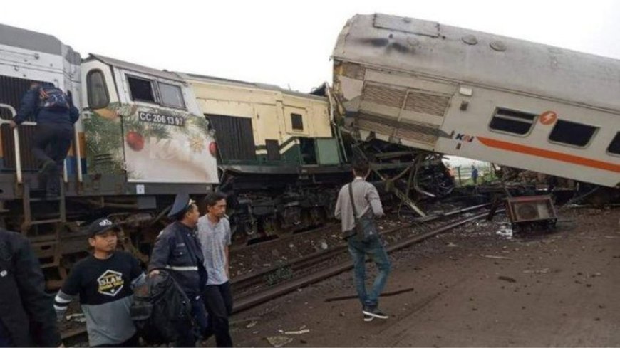 Kronologi Kecelakaan Kereta KA Turangga dan KA Bandung Raya