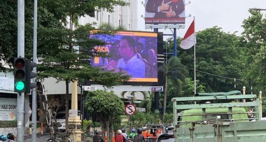 Videotron Anies Baswedan Berseliweran di Surabaya Setelah Diturunkan di Jakarta-Bekasi