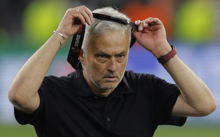 Jose Mourinho Bersiap Kembali ke Manchester United: Misi Baru Setelah Erik Ten Hag Dipecat