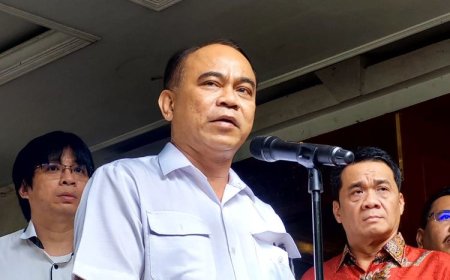 Kontroversi Butet Kartaredjasa vs. Projo: Tudingan Penghinaan Jokowi dan Polemik Pansos